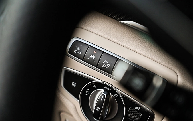 Mercedes-Benz Klasa V cena 626688 przebieg: 19000, rok produkcji 2023 z Luboń małe 781